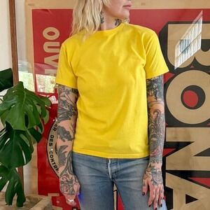 Vintage 1990s Yellow Soft Spun 100% Cotton Tshirt